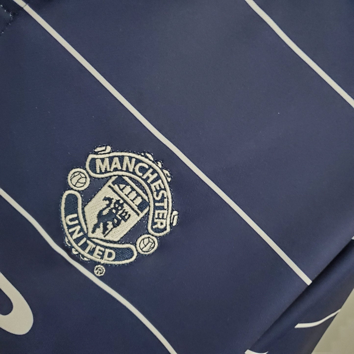 Manchester United Away Kit 99/00