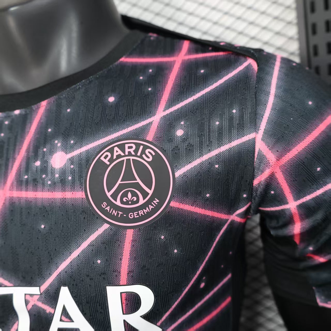 Paris Saint-Germain “Galaxy Grid” Kit 25/26