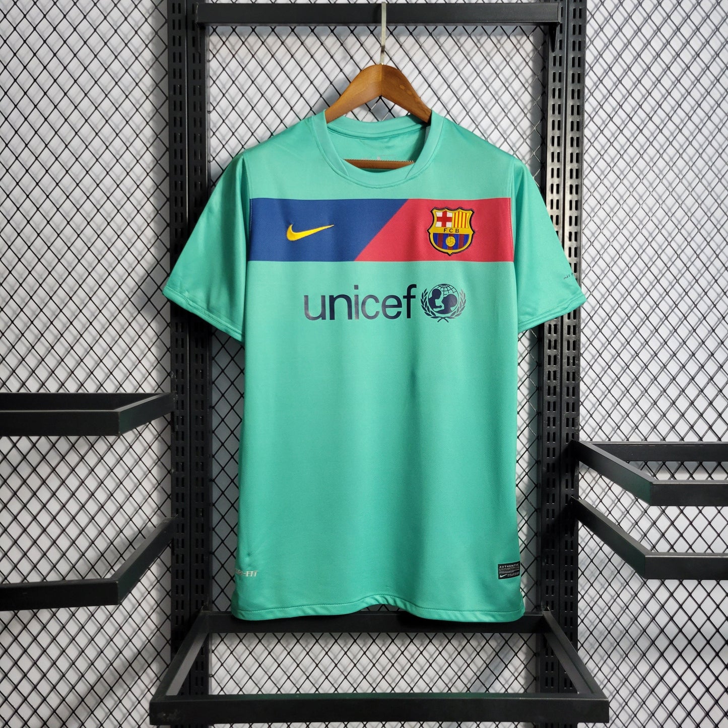 Barcelona Away Kit 10/11