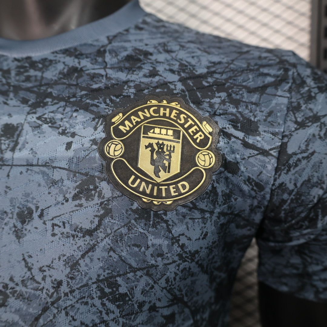Manchester United "Midnight Thunder" Kit 24/25