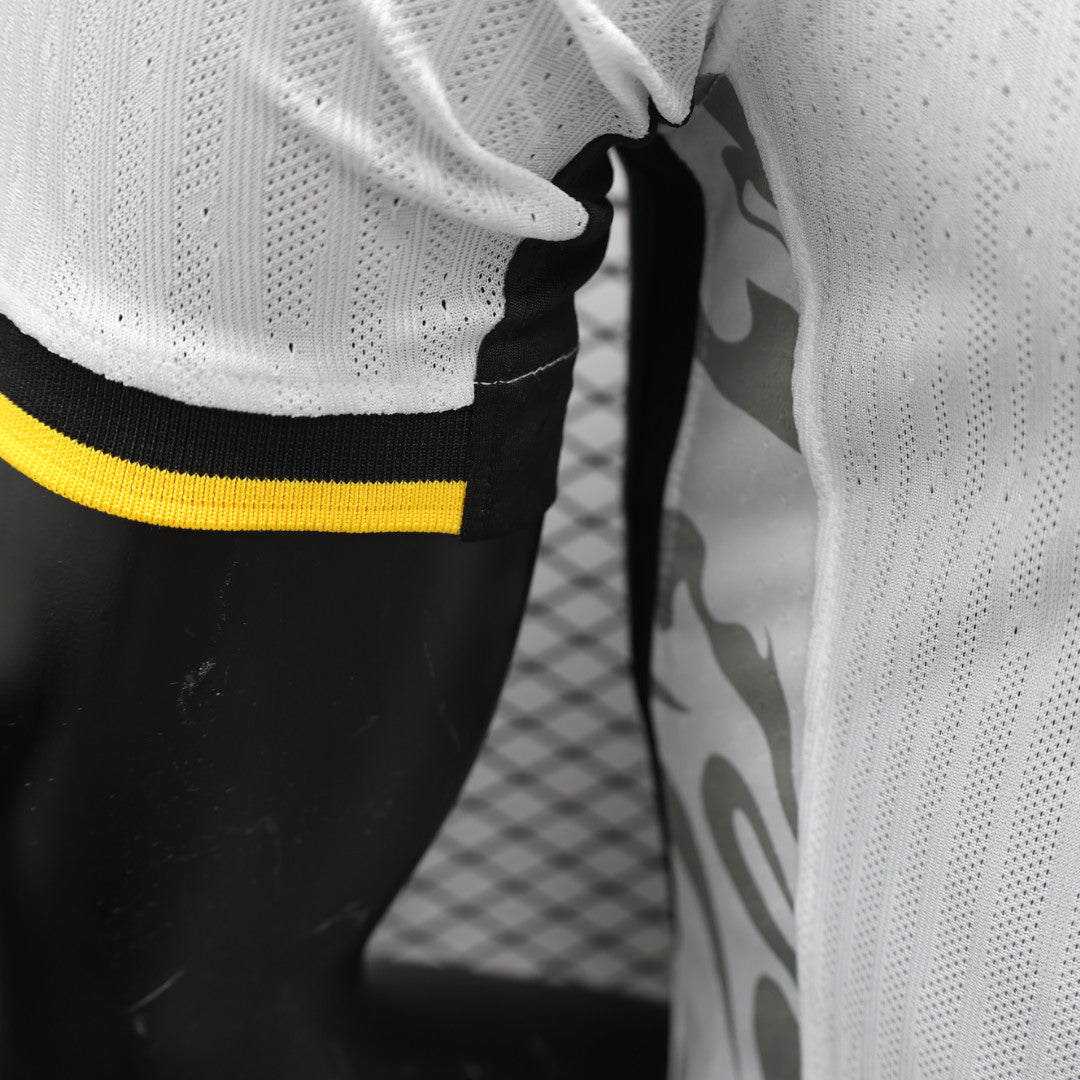 China Away Kit 23/24