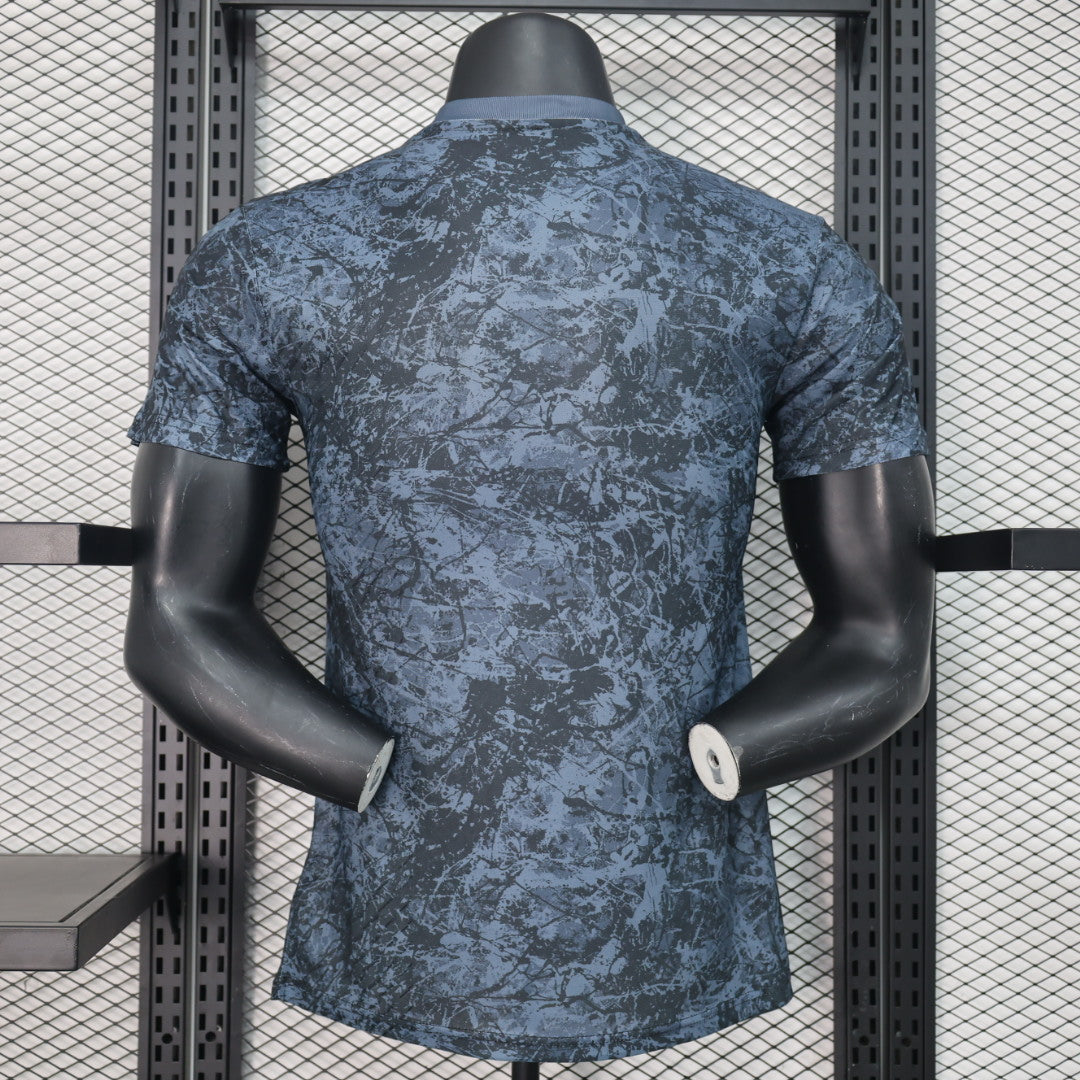 Manchester United "Midnight Thunder" Kit 24/25