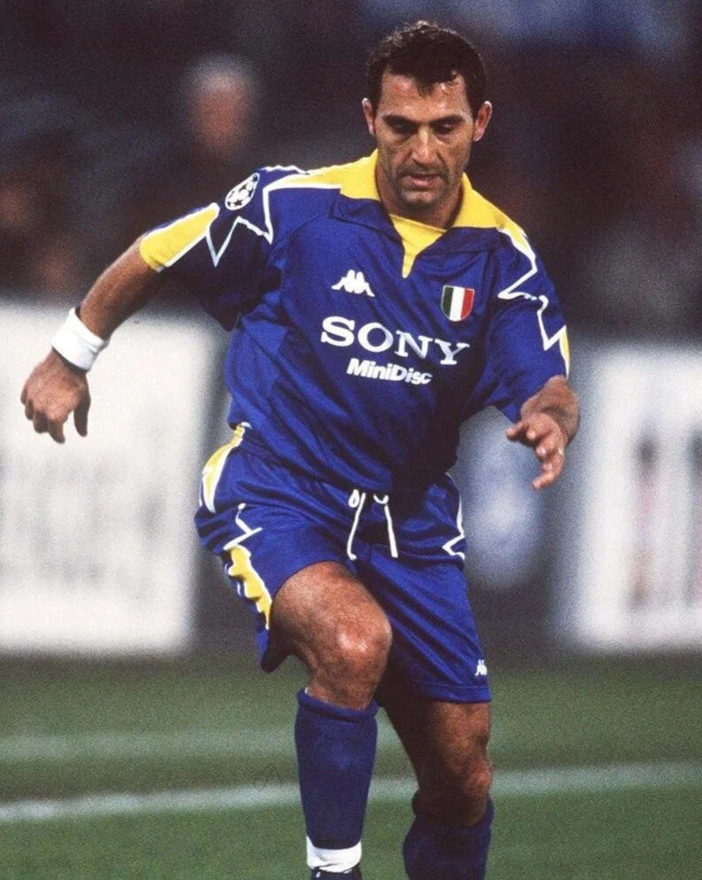Juventus Away Kit 95/97