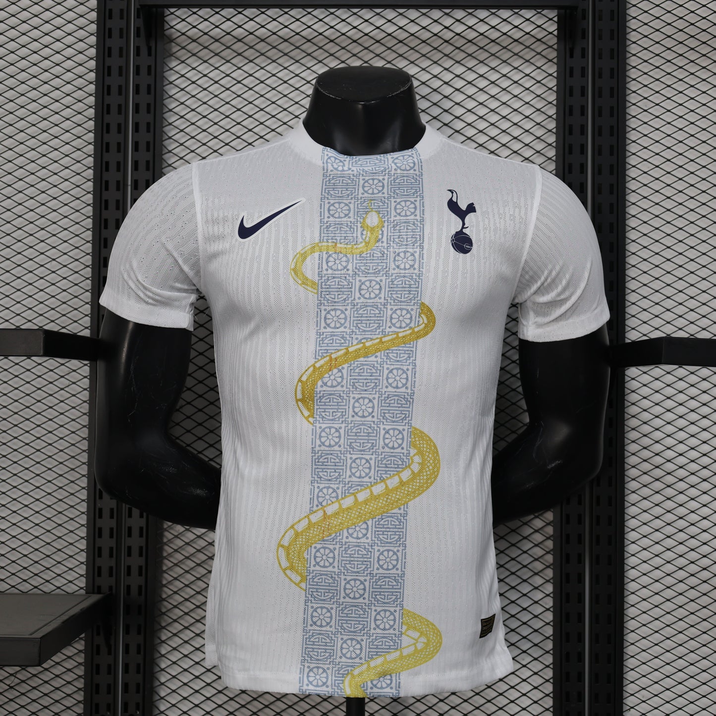 Tottenham Hotspur x Golden Serpent Kit 25/26