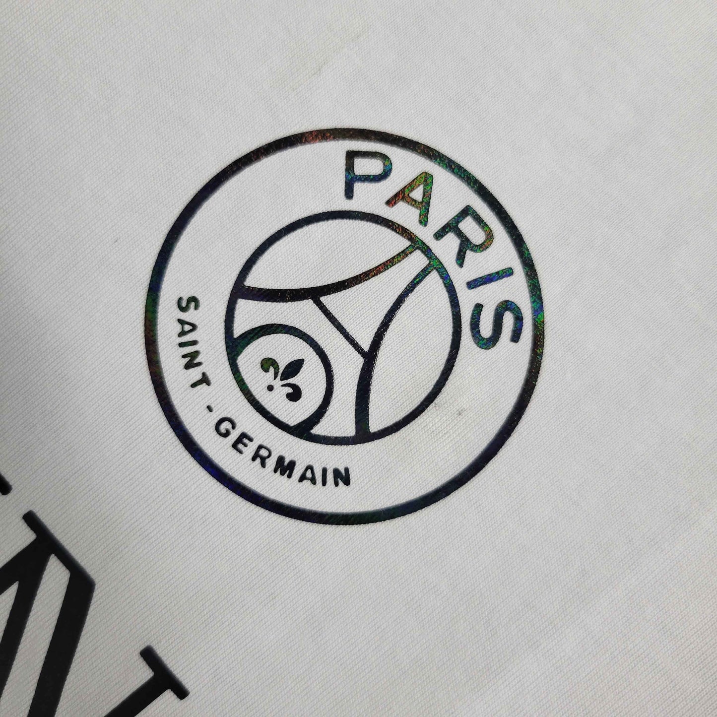 Paris Saint-Germain Reflective Shield Kit 23/24