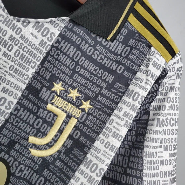 Juventus x Moschino Kit 21/22