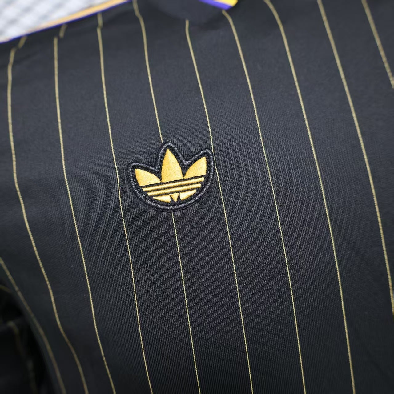 Manchester United TERRACE ICONS Kit 25/26