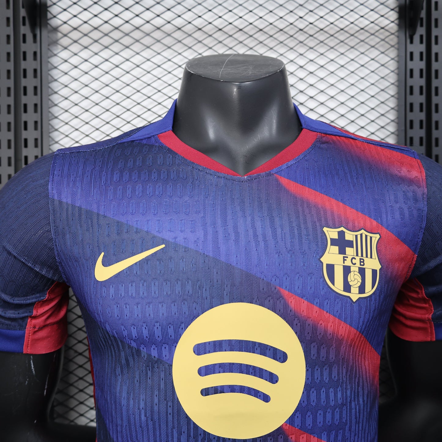 Barcelona “Sonic Stripes” Kit 25/26