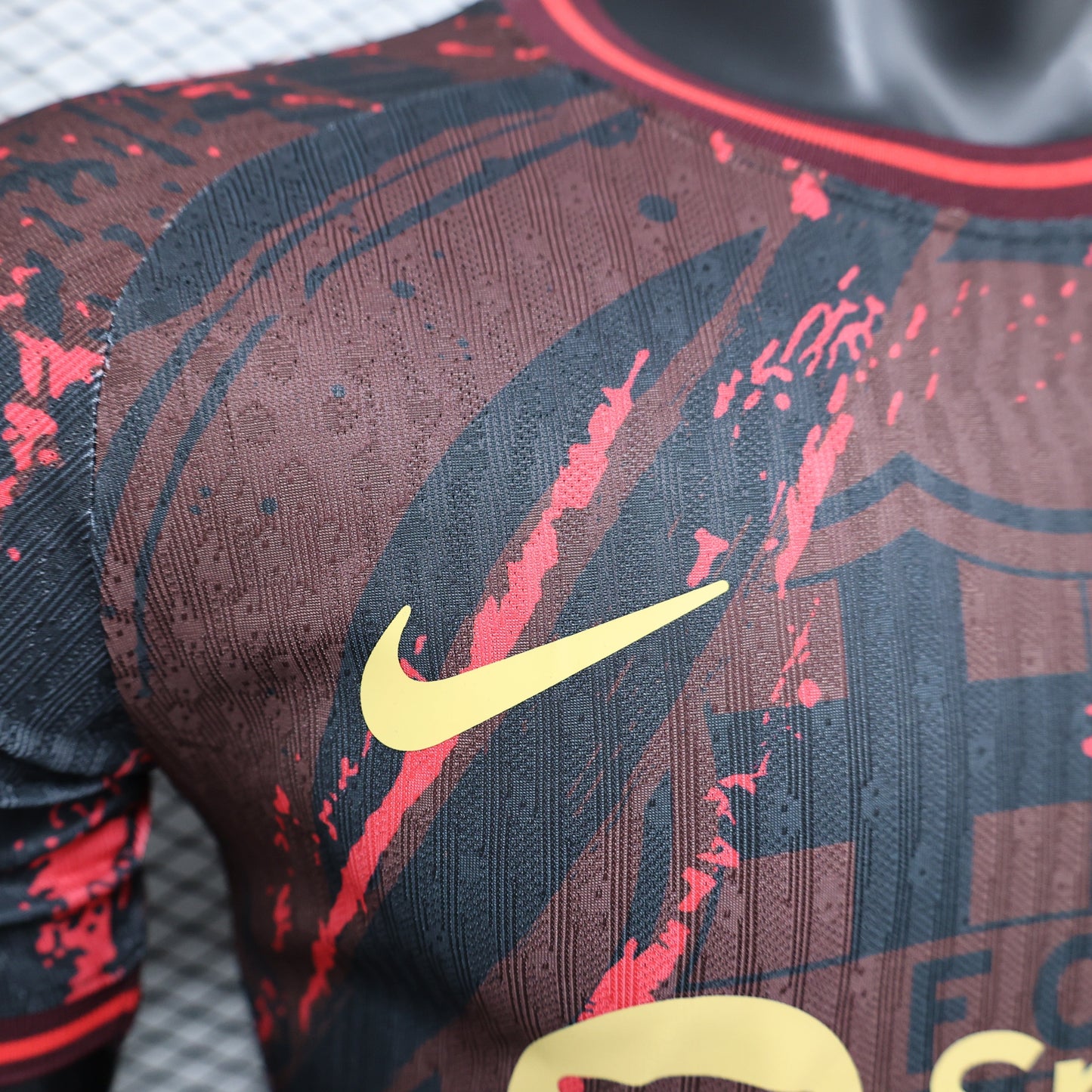 Barcelona "Crimson Shadows" Kit 24/25