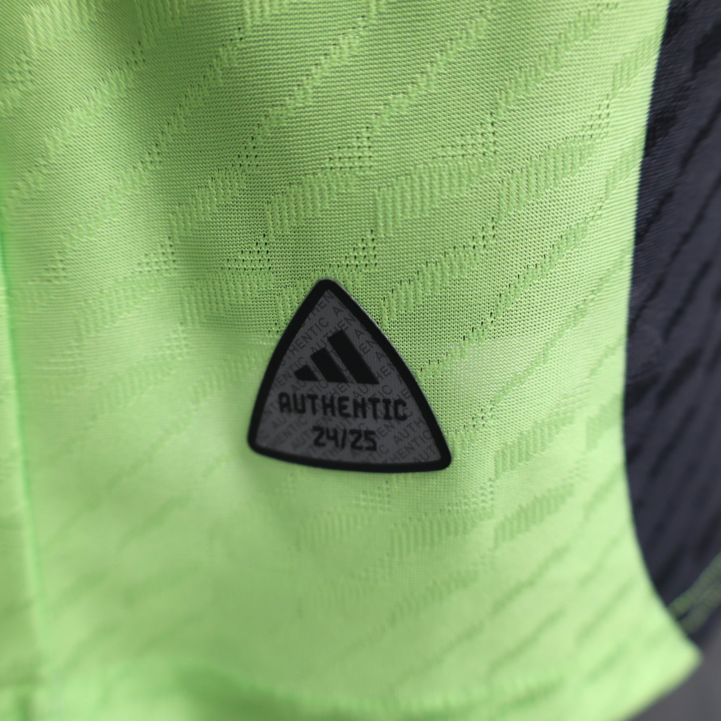 Japan “Super Saiyan |||” Kit 24/25