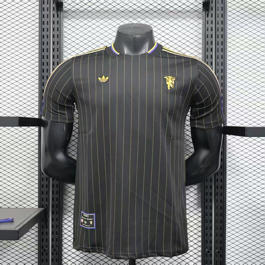 Manchester United TERRACE ICONS Kit 25/26