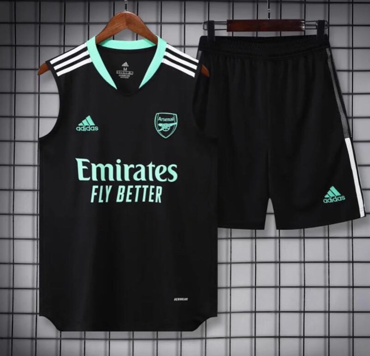 Arsenal 22/23 Black & Light Blue Training Set
